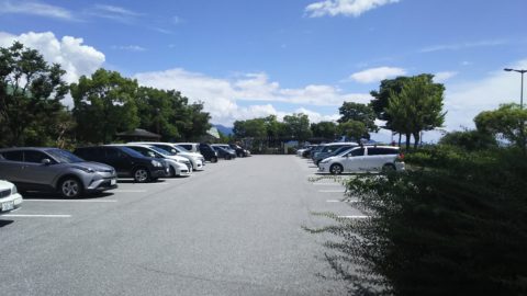 湖岸緑地公園駐車場