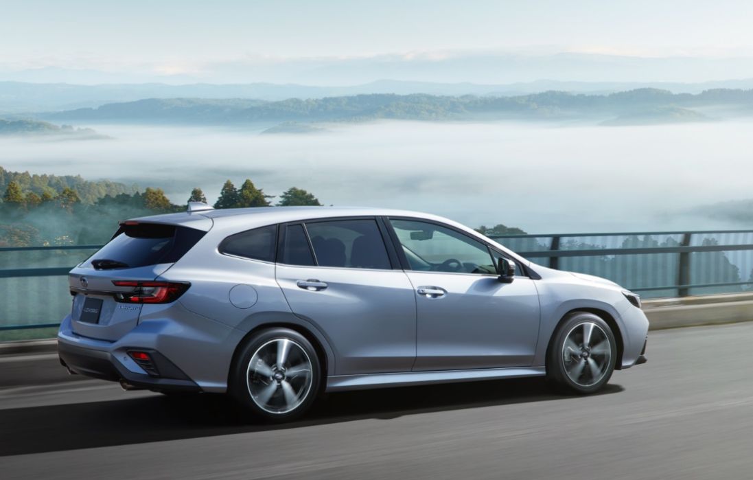 新型レヴォーグで車中泊を楽しむためのオススメ装備を徹底解説 車中泊ステーション