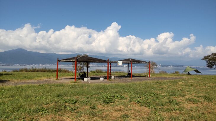 琵琶湖畔のデイキャンプ・バーベキューにオススメの無料スポット「湖岸緑地　志那-1（中）」