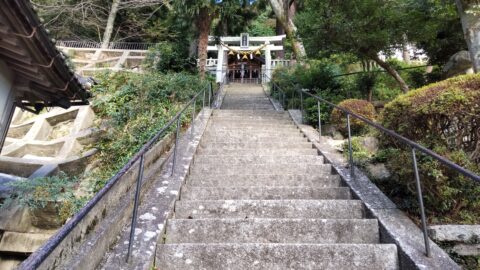片山神社